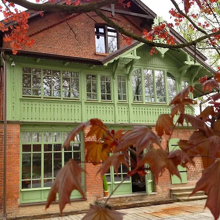 Hotel Folwark Karczemka *