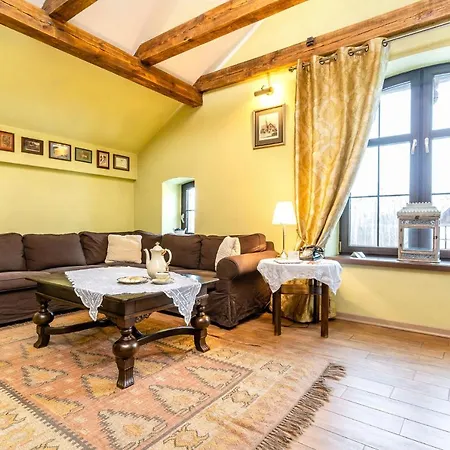 Hotel Folwark Karczemka *