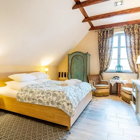 Hotel Folwark Karczemka *