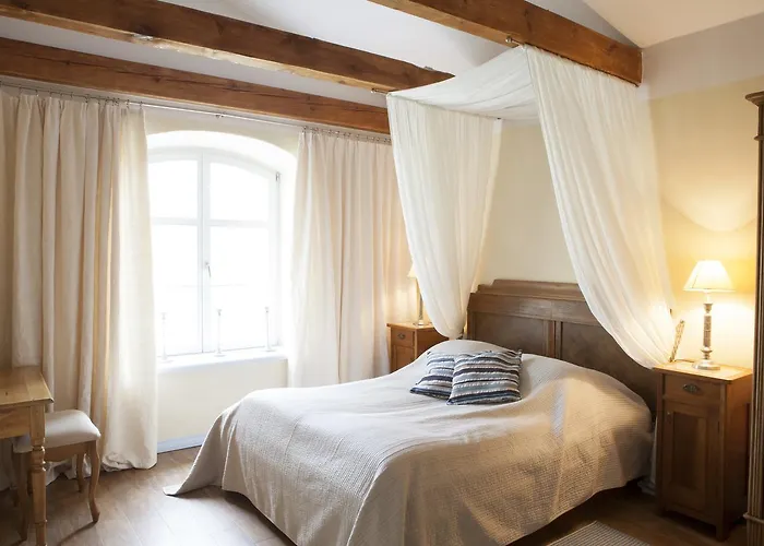 Hotel Folwark Karczemka *